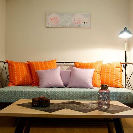 Stylish And Elegant Apts Atenas Exterior foto