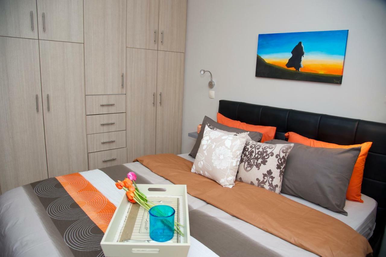 Stylish And Elegant Apts Atenas Exterior foto