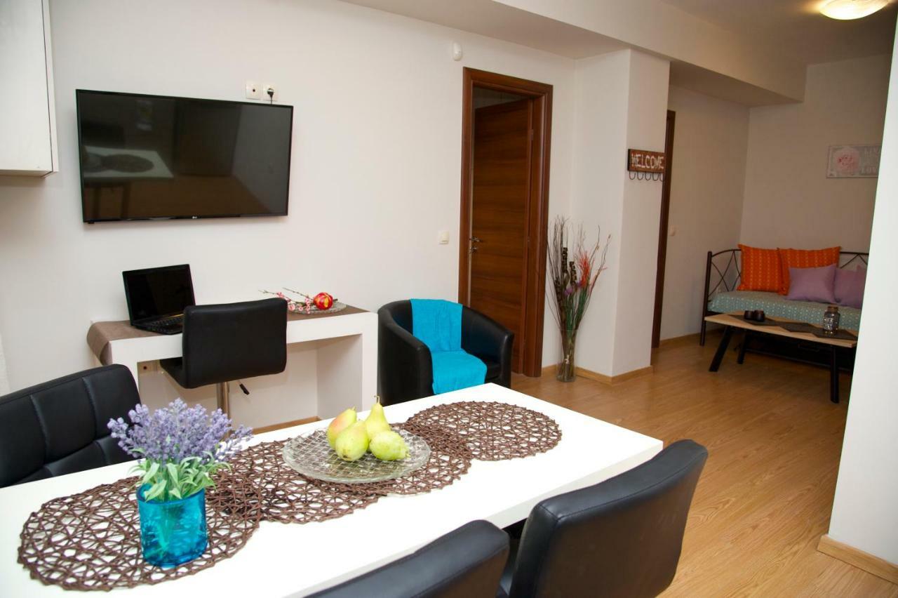 Stylish And Elegant Apts Atenas Exterior foto